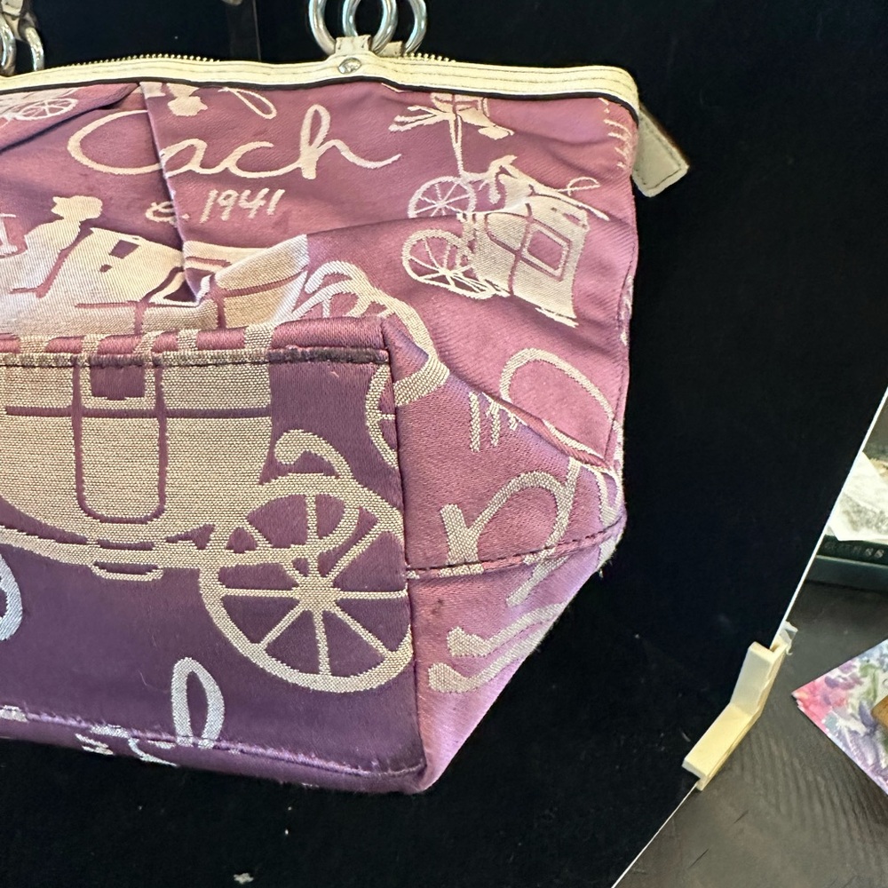 Coach 2009 Purple Signature Carriage Print Tote with Metallic Cream Trim - Picture 3 of 9